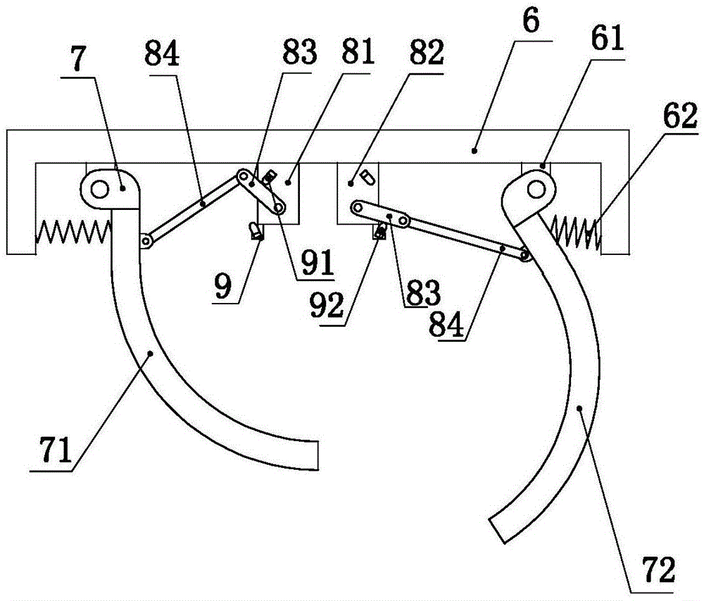 Cleaning device for spherical camera