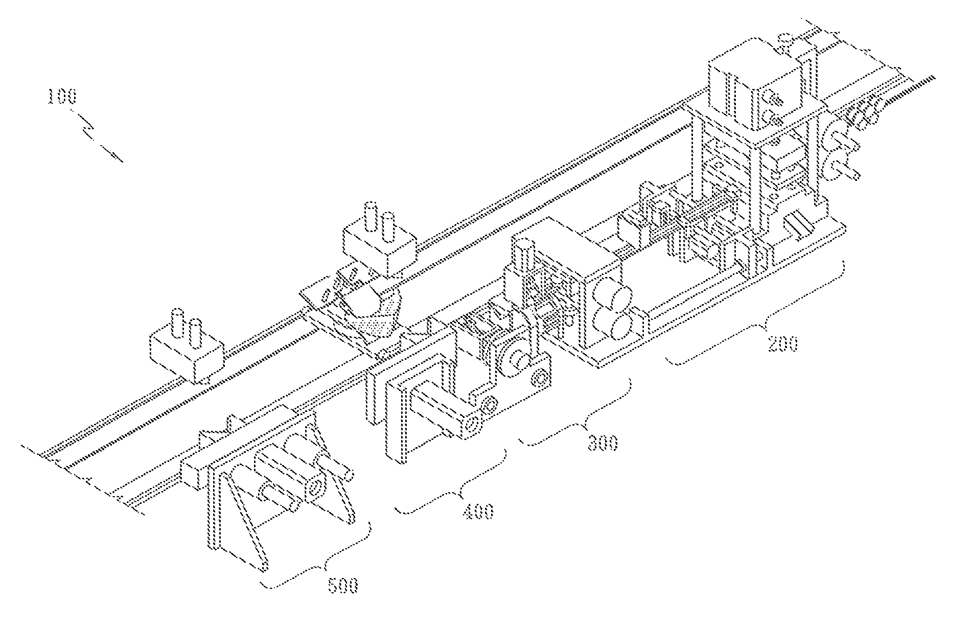 Automatic nose strip bonding apparatus for face mask