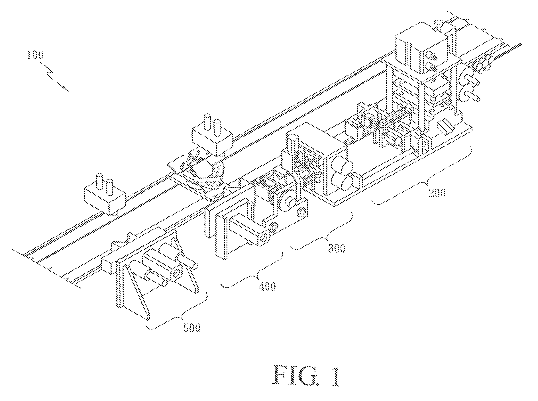 Automatic nose strip bonding apparatus for face mask