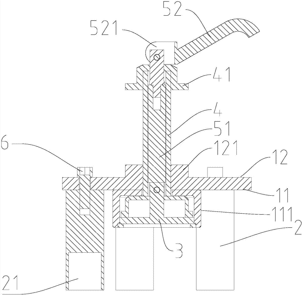 Tool for disassembling hub decorative cover