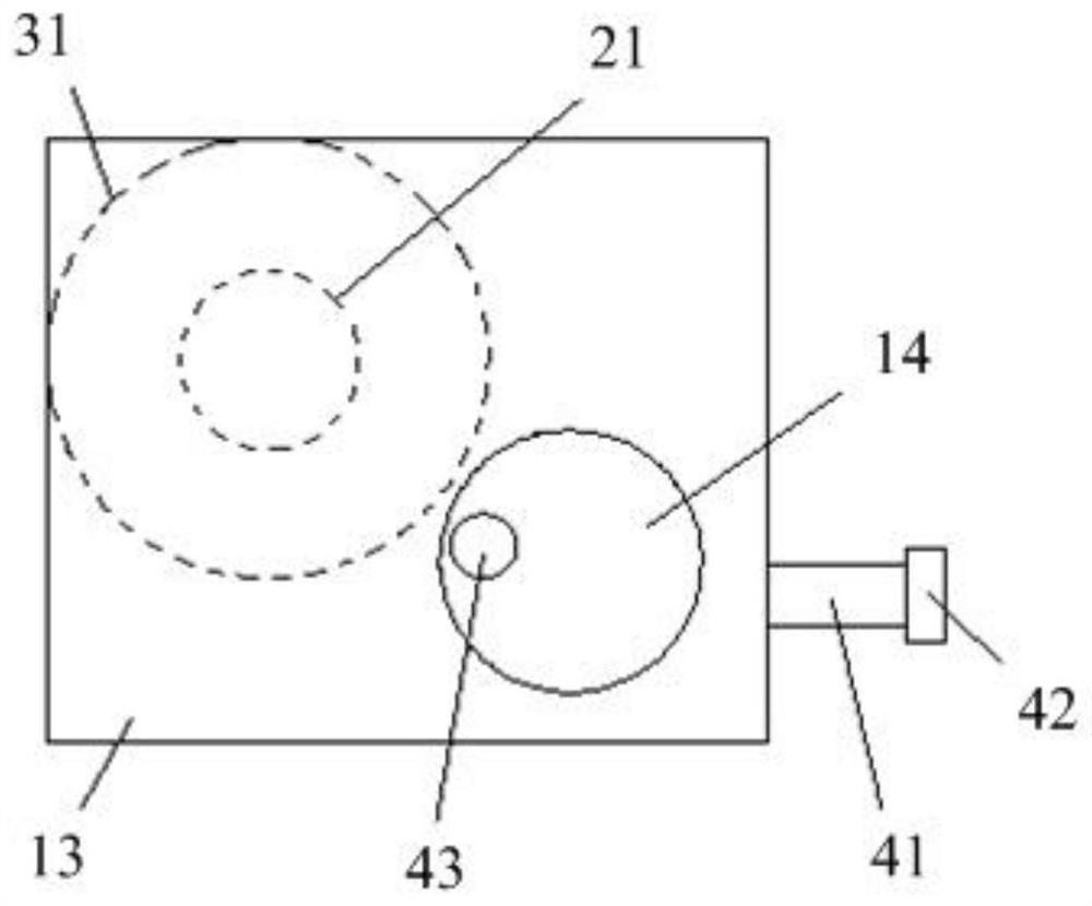 Sealing box capable of preventing steam from overflowing