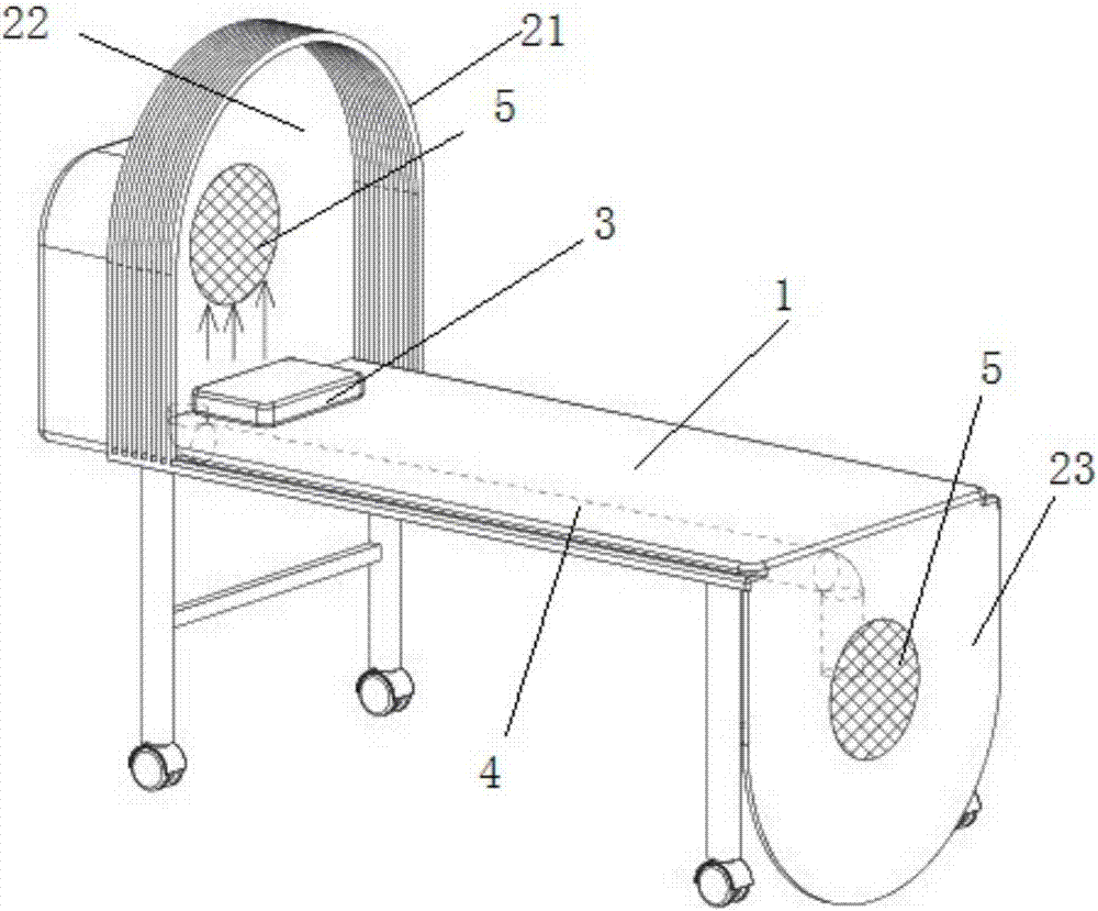 Bed capable of protecting medical staff