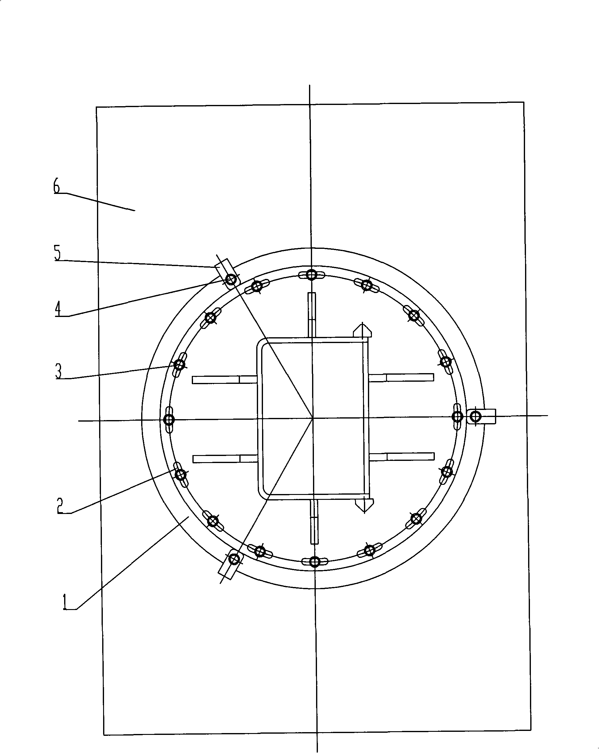 Center pillar fine-adjustment mechanism of movable no-slewing meneuver