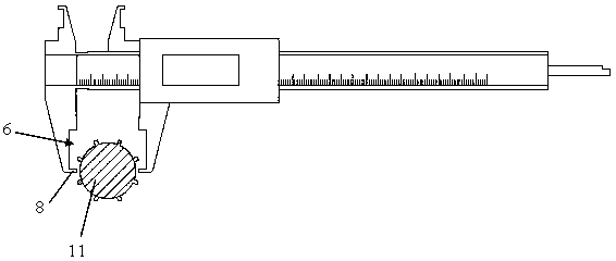 Device for measuring bottom diameters of acetabular bone outer cup groove and joint handle body