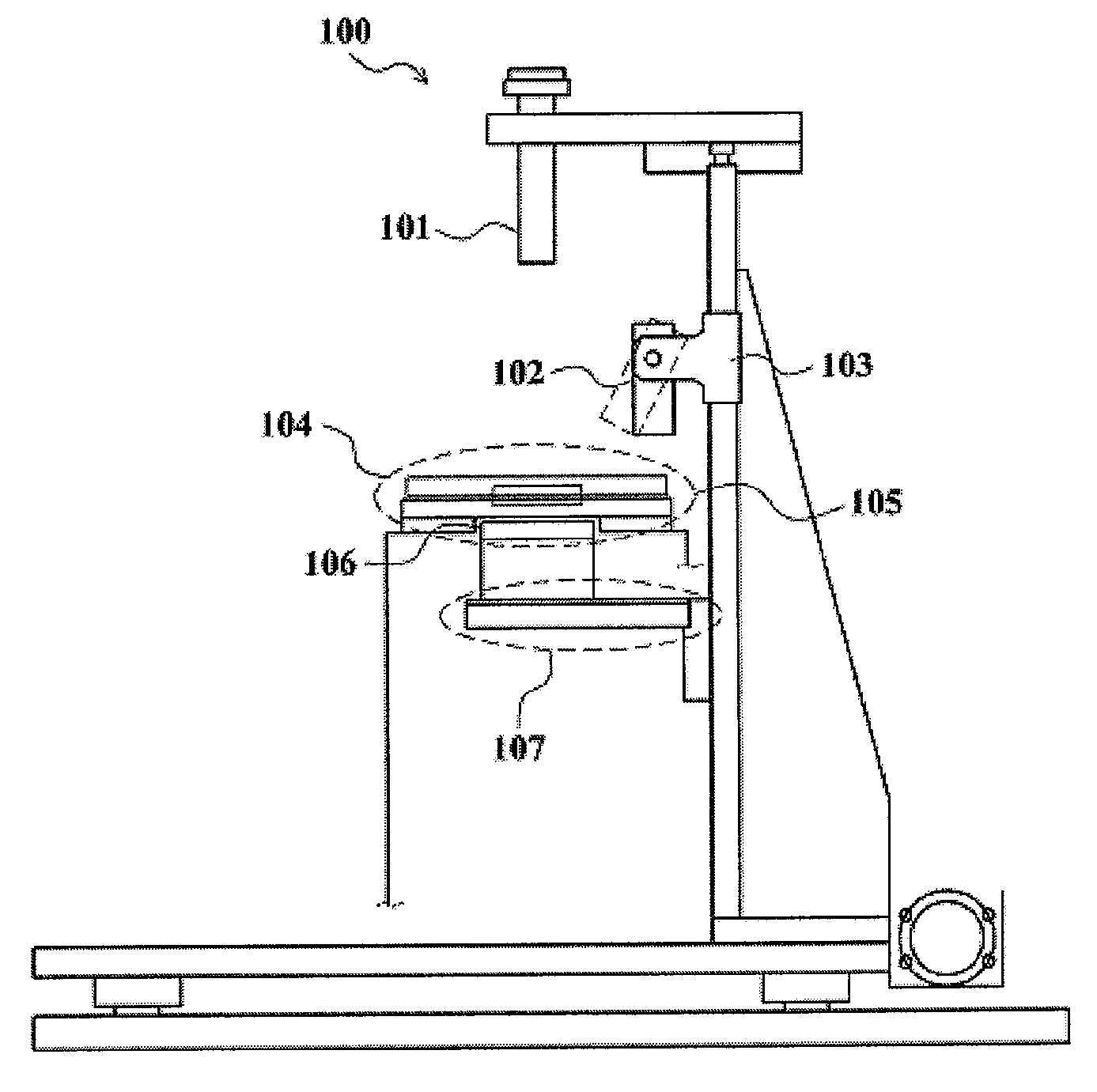 Apparatus for analyzing cells in real-time