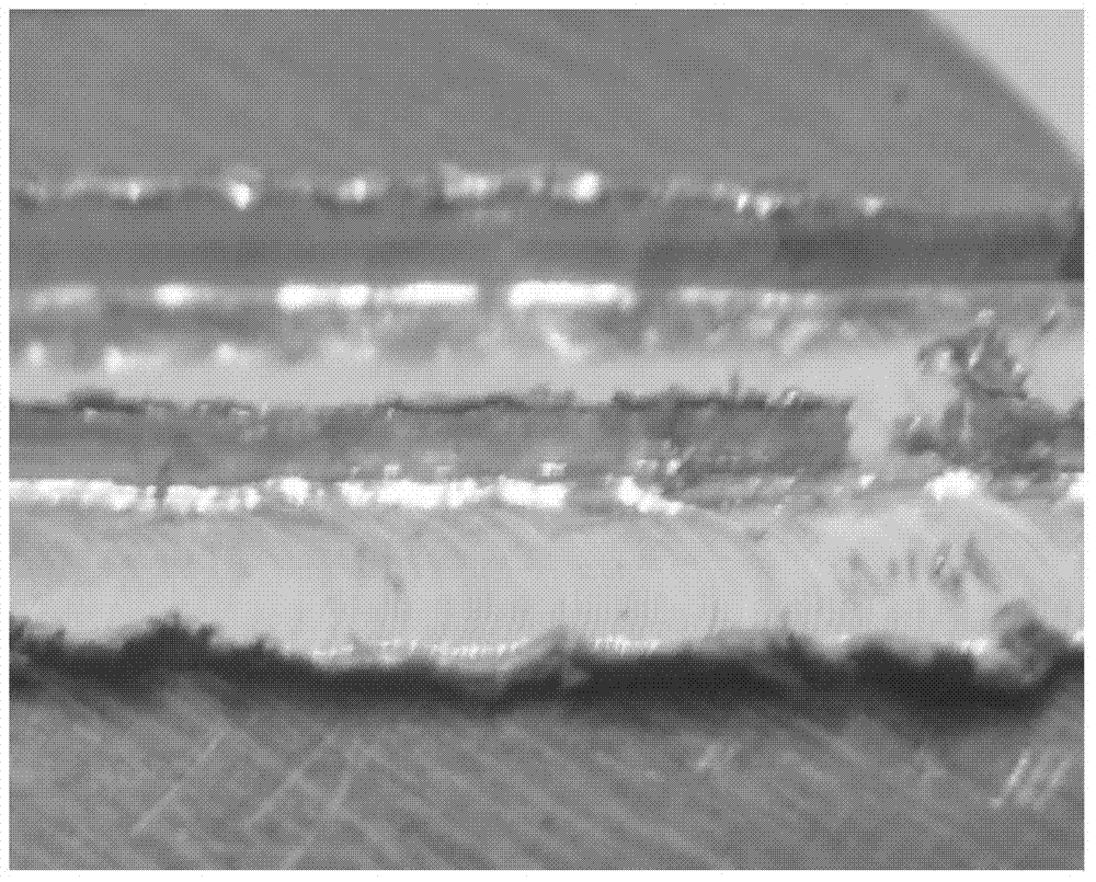 Non-contact micro arc polishing process and device thereof