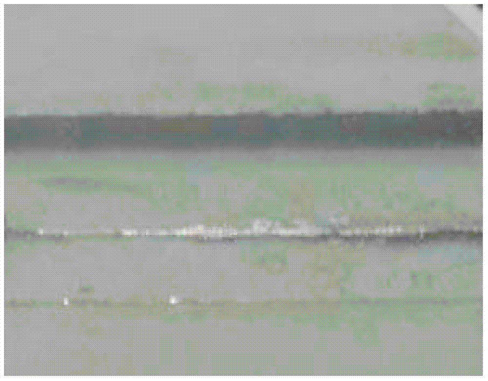 Non-contact micro arc polishing process and device thereof