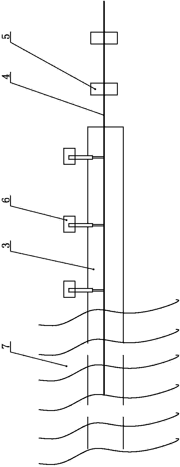 Deep sludge continuous fishpond pipe laying construction method