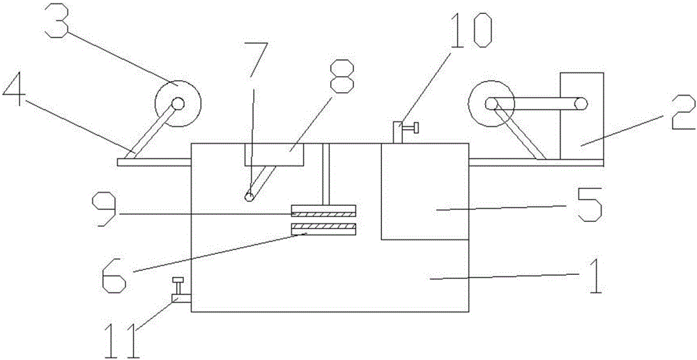 Plastic film washing device