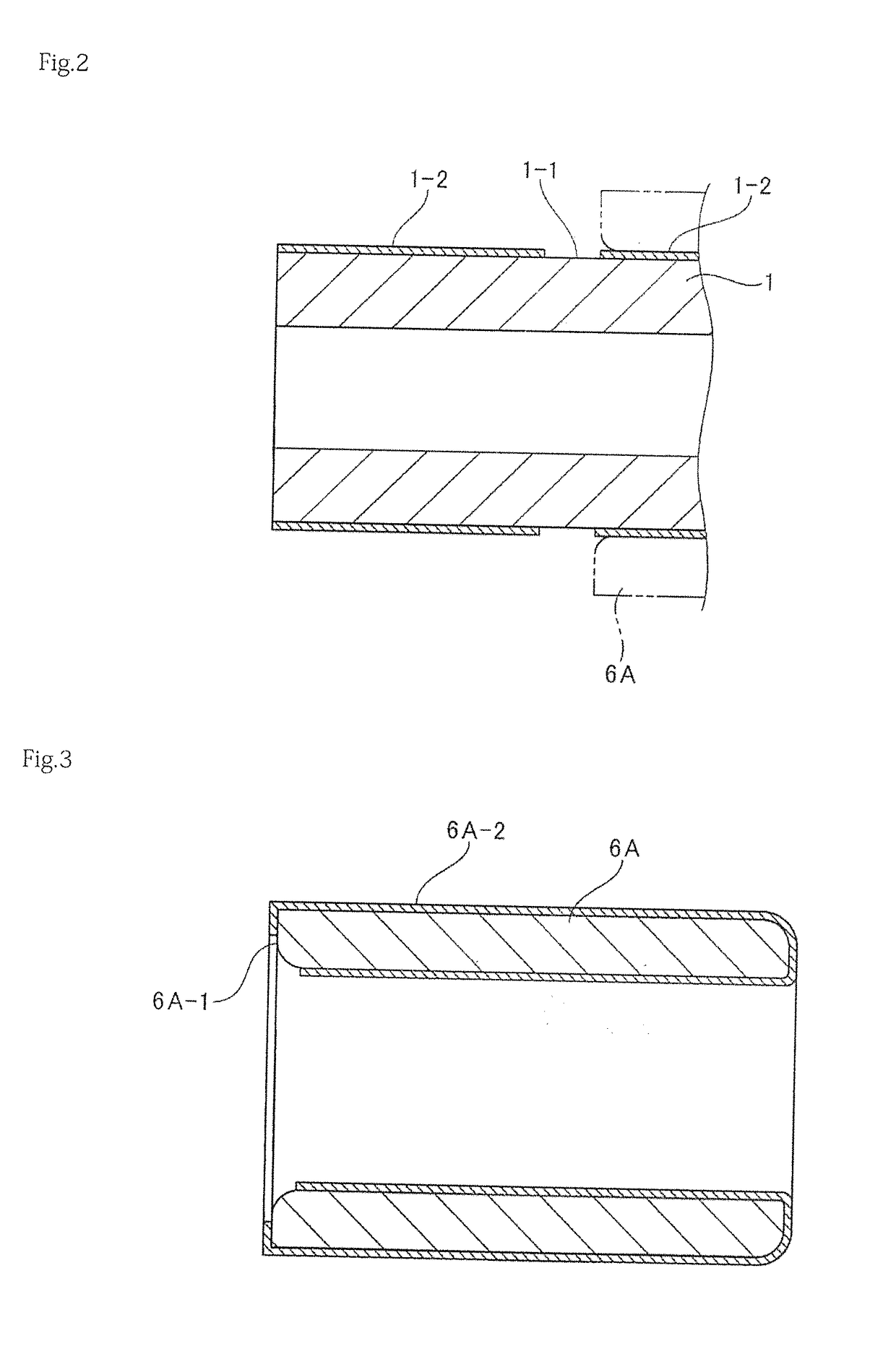 High-pressure fuel injection pipe with connection head and method of molding connection head