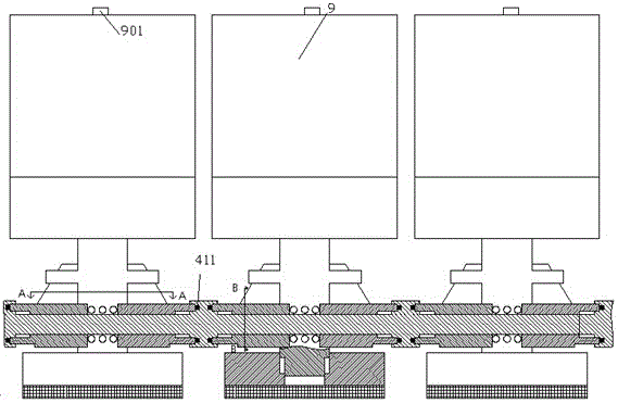 In-row seat mechanism easy to maintain