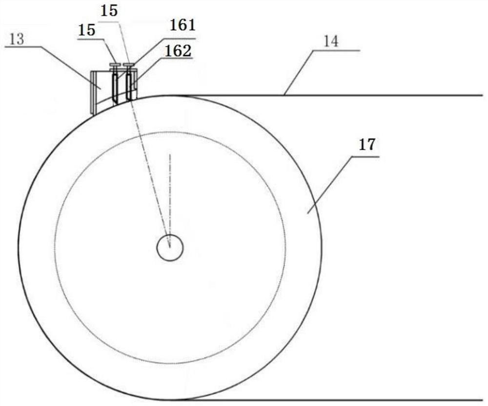 Constant-state pulp distribution forming device of thick-pulp-method reconstituted tobacco special for heating cigarettes