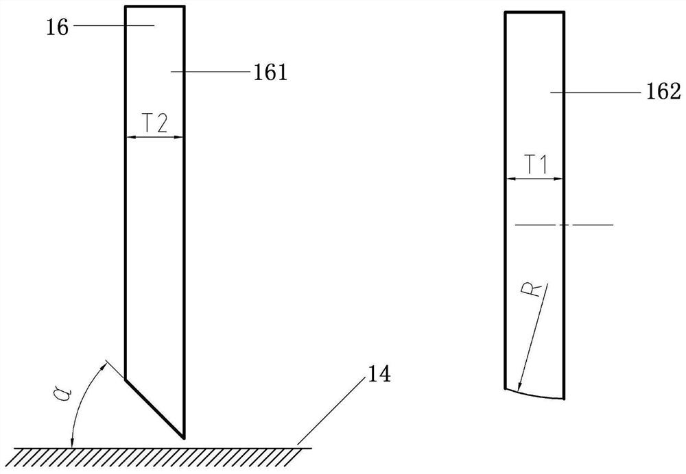 Constant-state pulp distribution forming device of thick-pulp-method reconstituted tobacco special for heating cigarettes