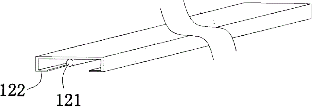 Novel all-weather flat-plate solar water heater and water heating method thereof