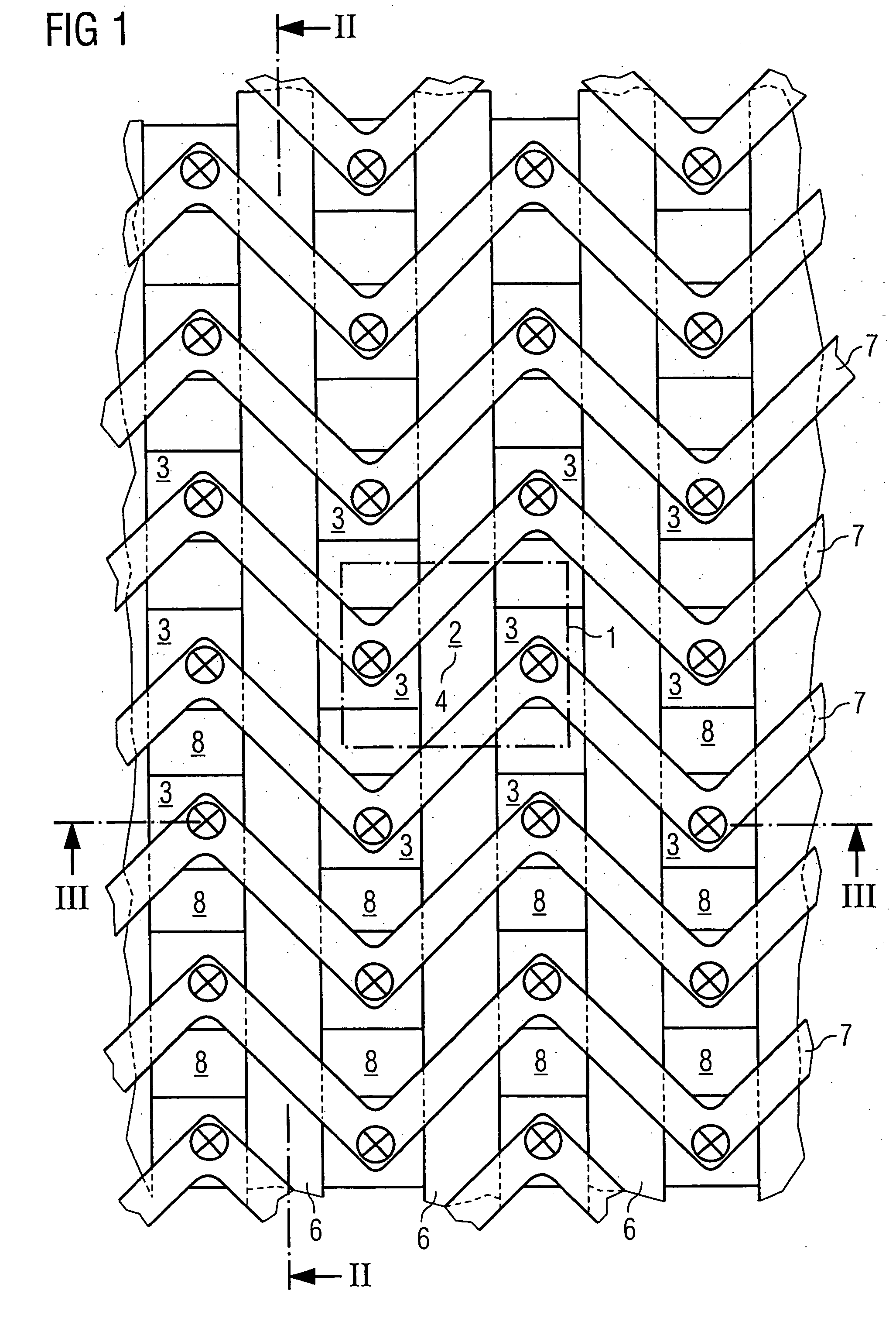 Semiconductor memory with virtual ground architecture