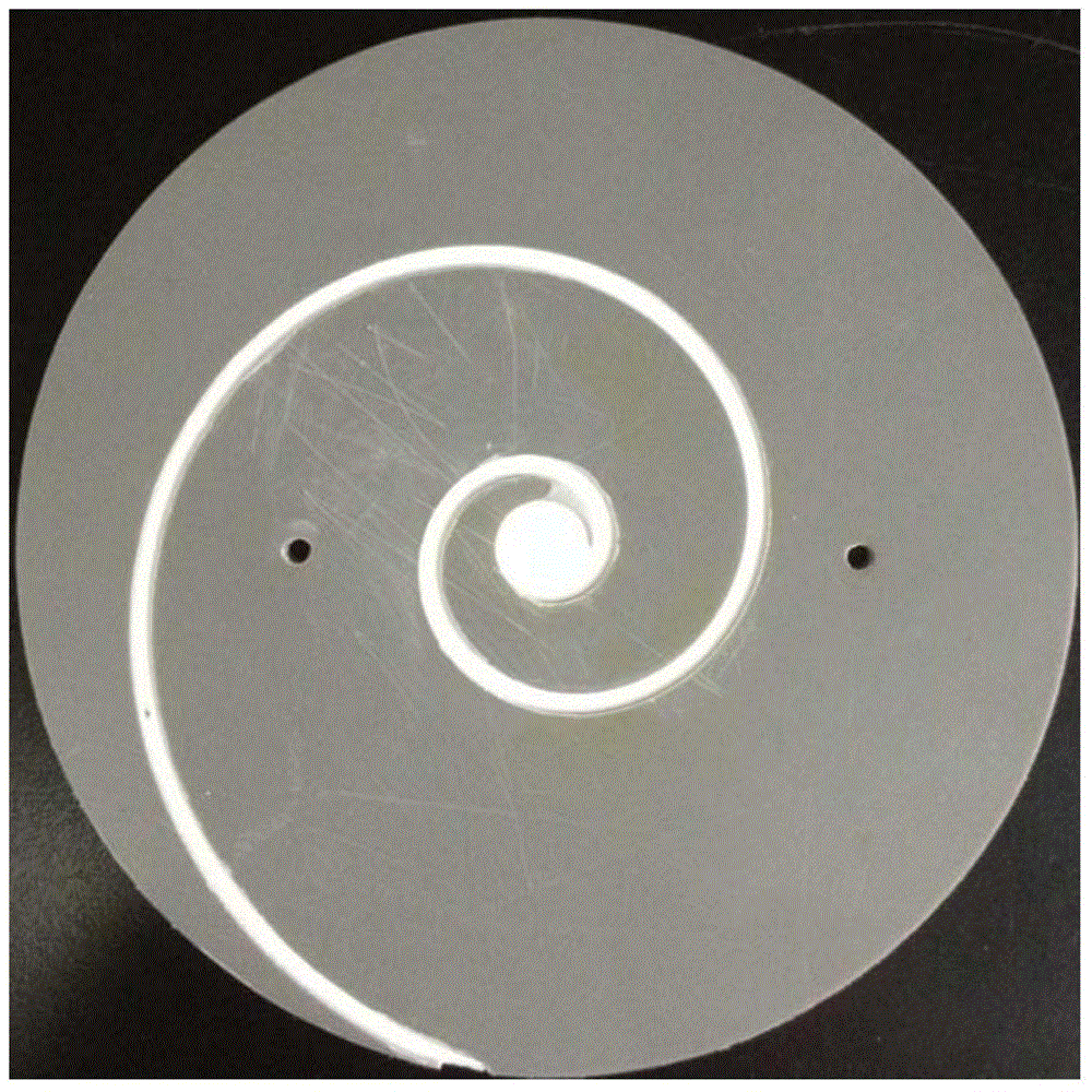 Narrow-band spiral thin-layer chromatography plate and preparation method thereof