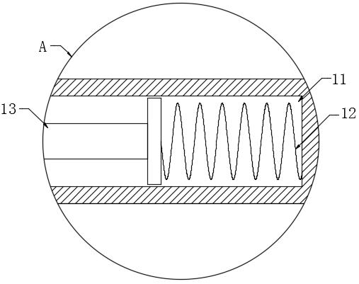 A kind of environmental protection equipment with high crushing efficiency to prevent jammed materials