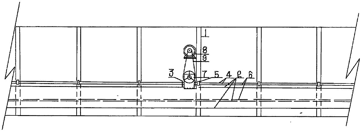 Automatic door on long-strip feeding trough and use method thereof