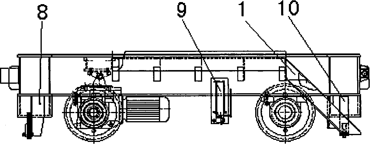 Transverse remote control straddle carrier