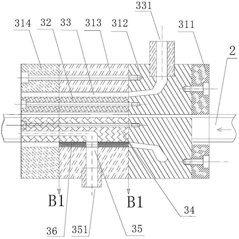 Co-extrusion molding composite board and preparation method thereof