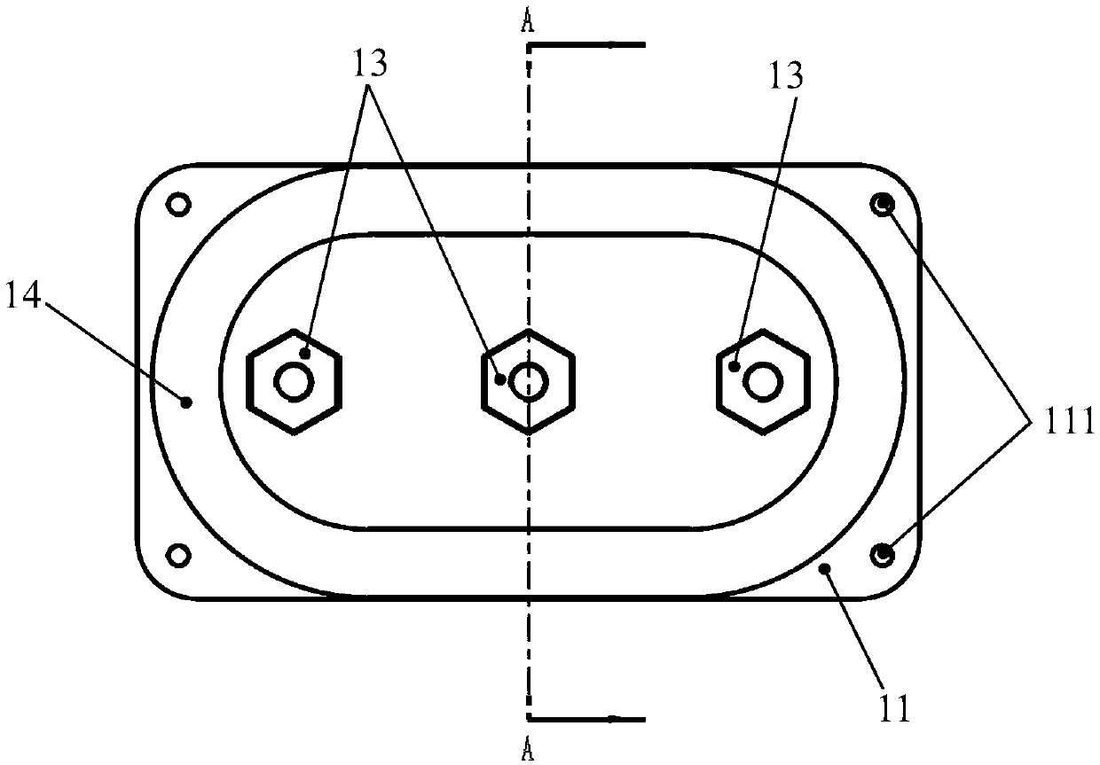 Output terminal and current transformer