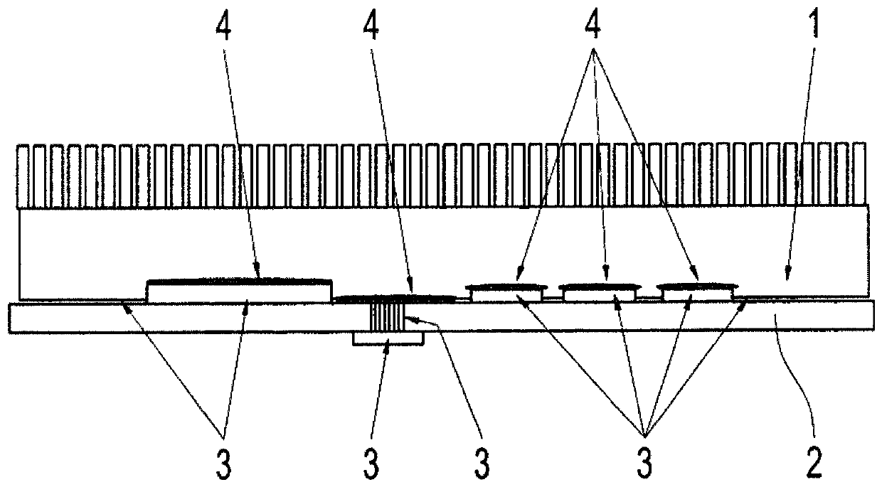 Heat-dissipating arrangement and method for the production thereof