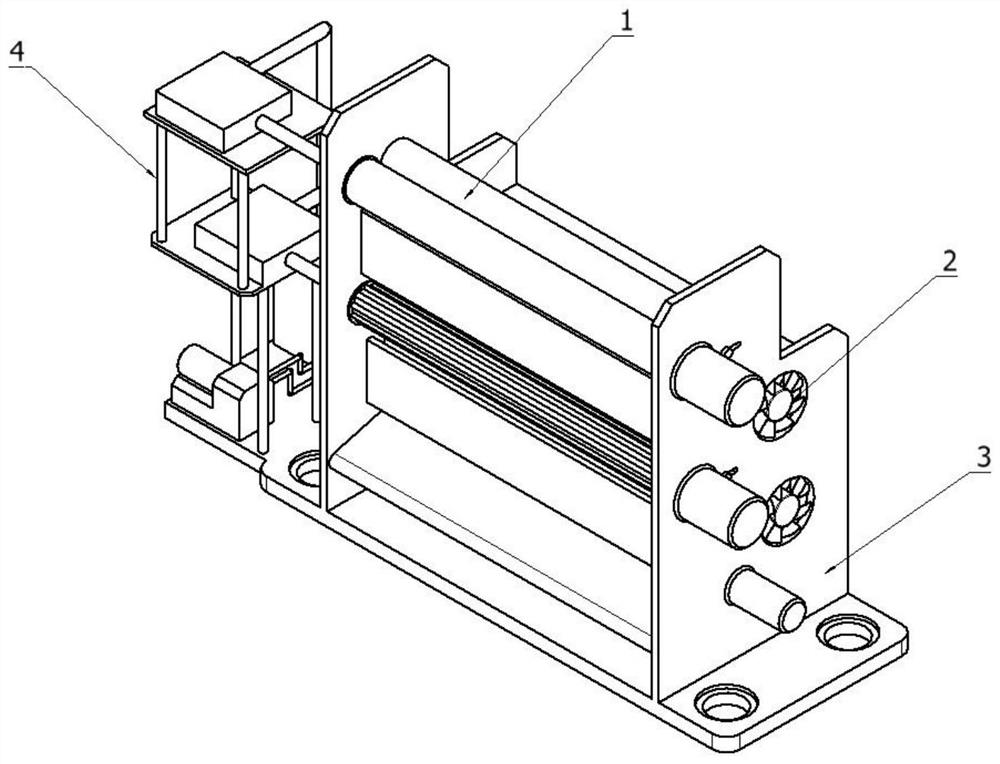 Spacing-adjustable solid tablet pulverizer