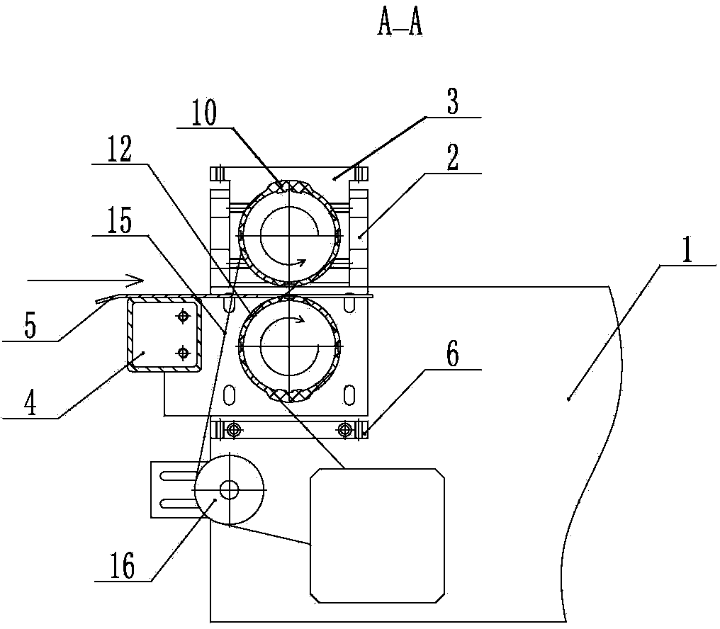 Discharging buffering device for paper products after high-speed cutting