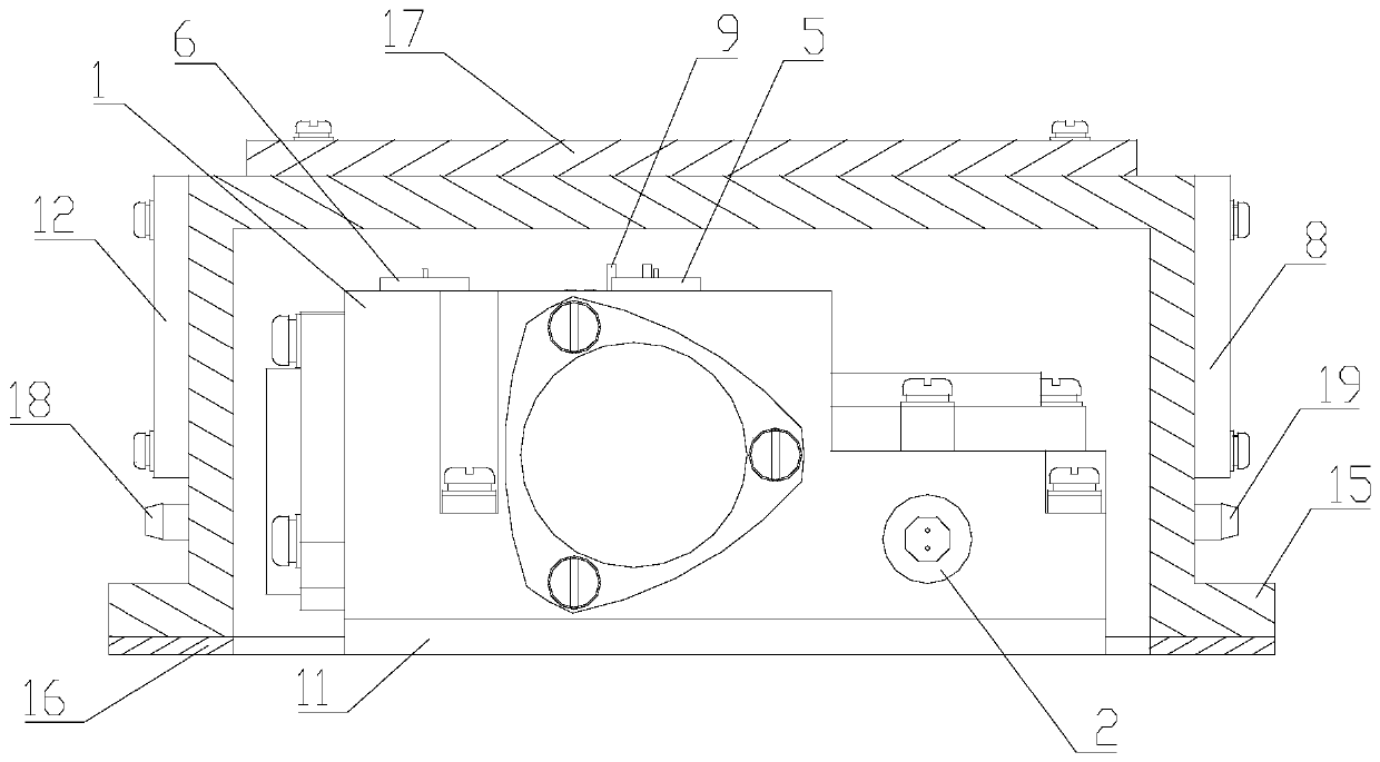 Quartz accelerometer semiconductor heat dissipation structure for inertial platform