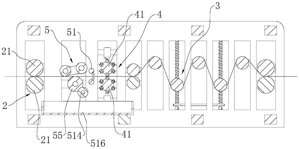 A pretreatment device for pickling steel coils