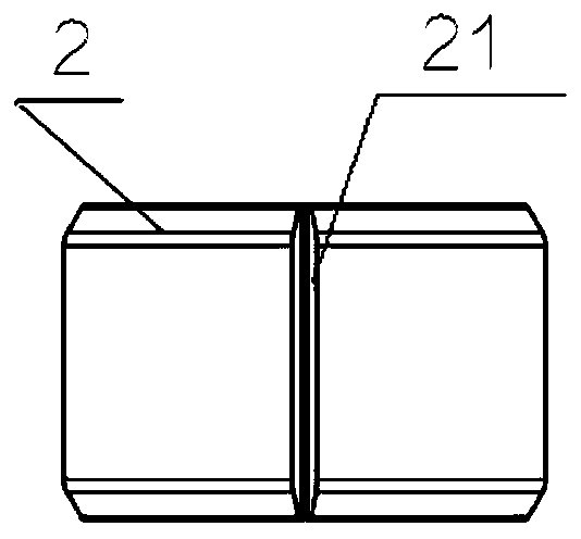 Novel fastening structure for through belt of low-speed diesel engine