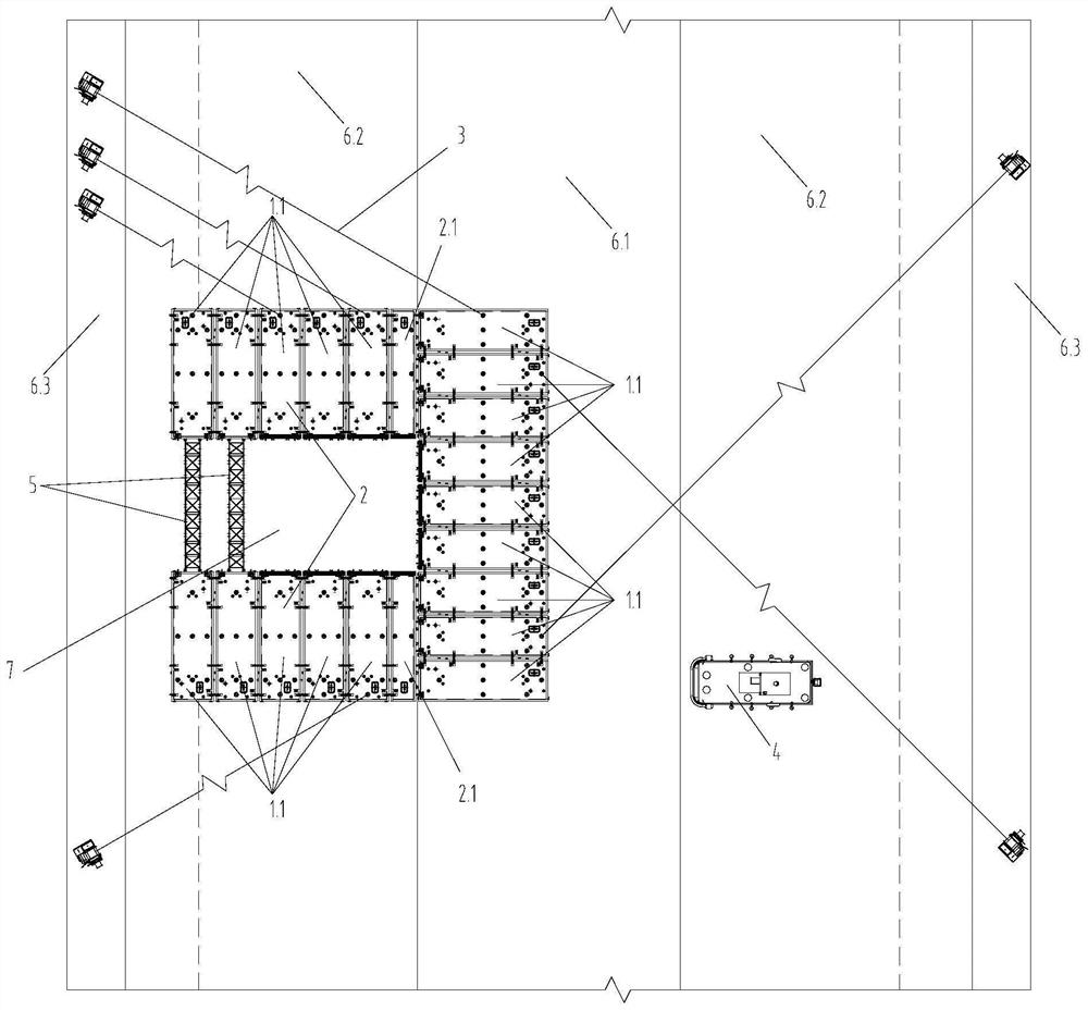 Cofferdam equipment applied to diversion canal and assembly method thereof