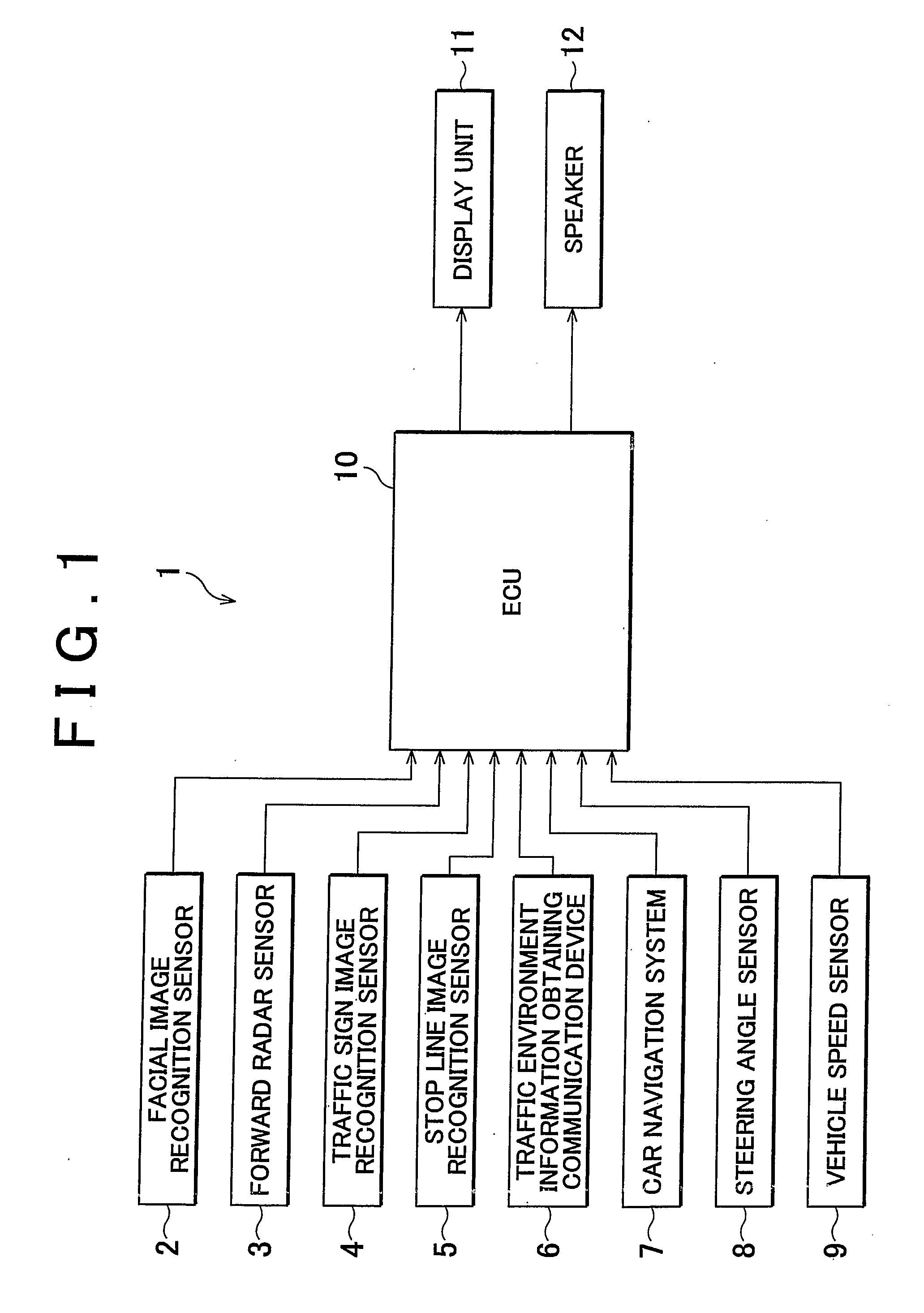 Intersection visibility determination device, vehicle with intersection visibility determination device, and method for determining intersection visibility