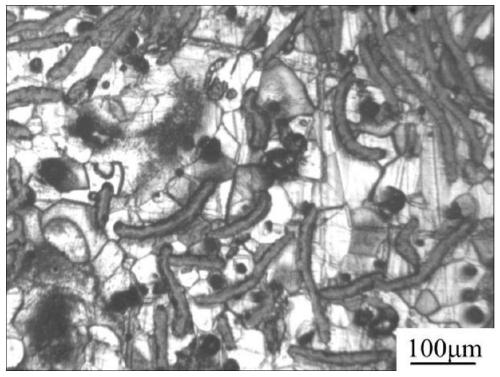 Alloyed gray cast iron resistant to high-temperature aluminum and zinc liquid corrosion and its smelting process