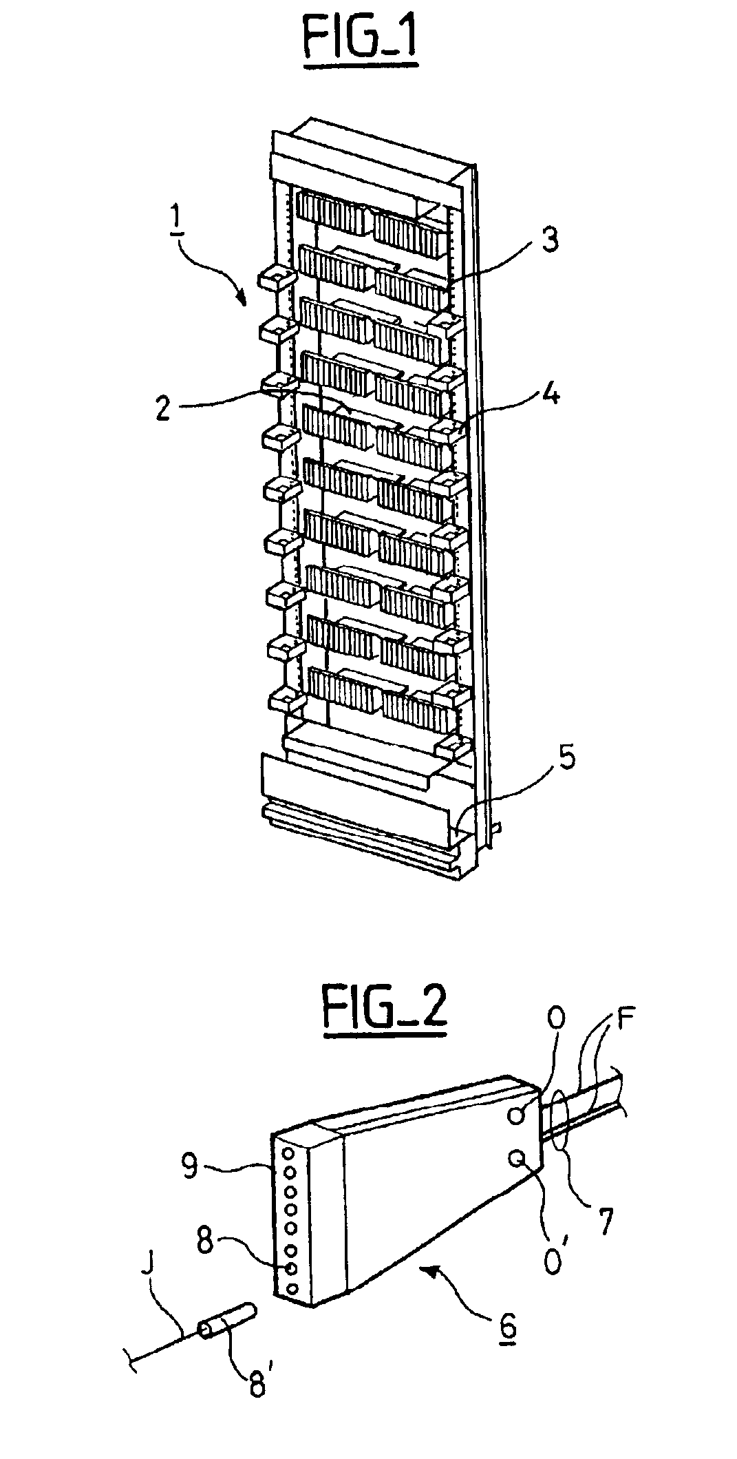 Optical high-density distribution frame and method for making jumper connections in such a distribution frame