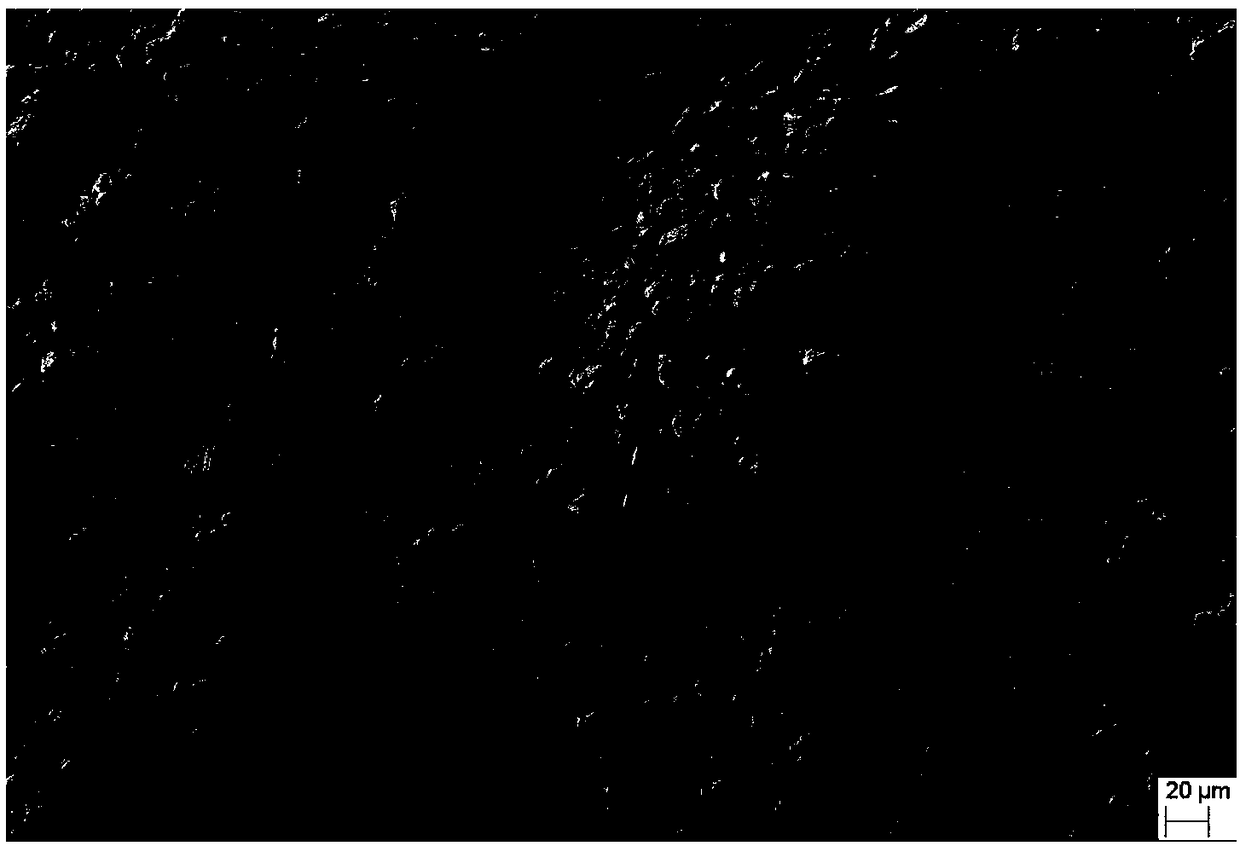 Method for preparing micro-nano explosive in liquid nitrogen by using ultrasonic technology