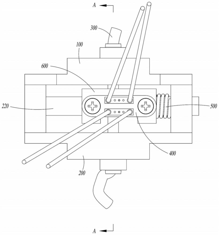 Compression release device and spacecraft