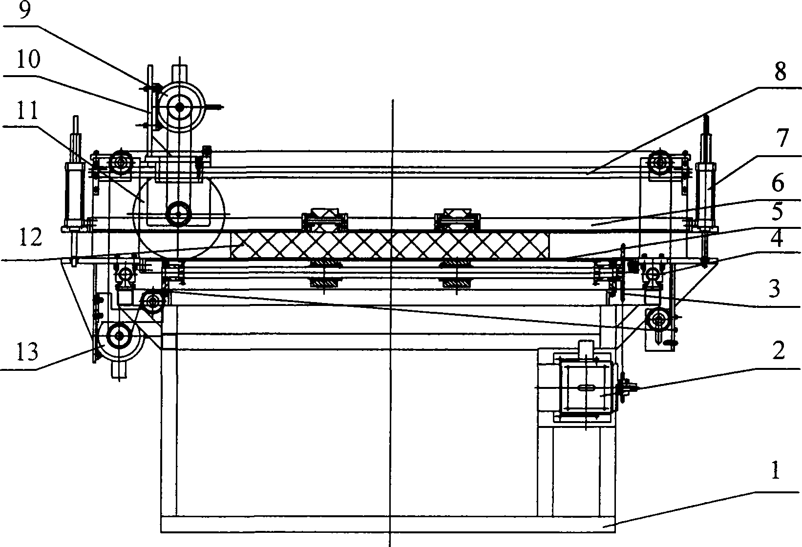 On-line transverse cutting machine for polystyrene plastic extruding cystosepiment