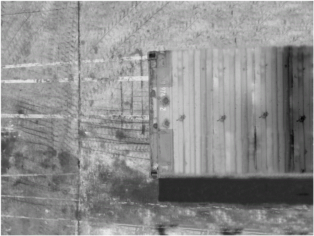 Container contour positioning method based on edge detection