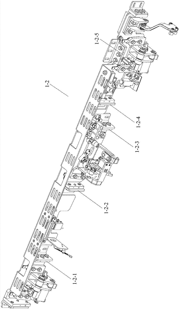 Installation device of sliding plug door system of multiple-unit train