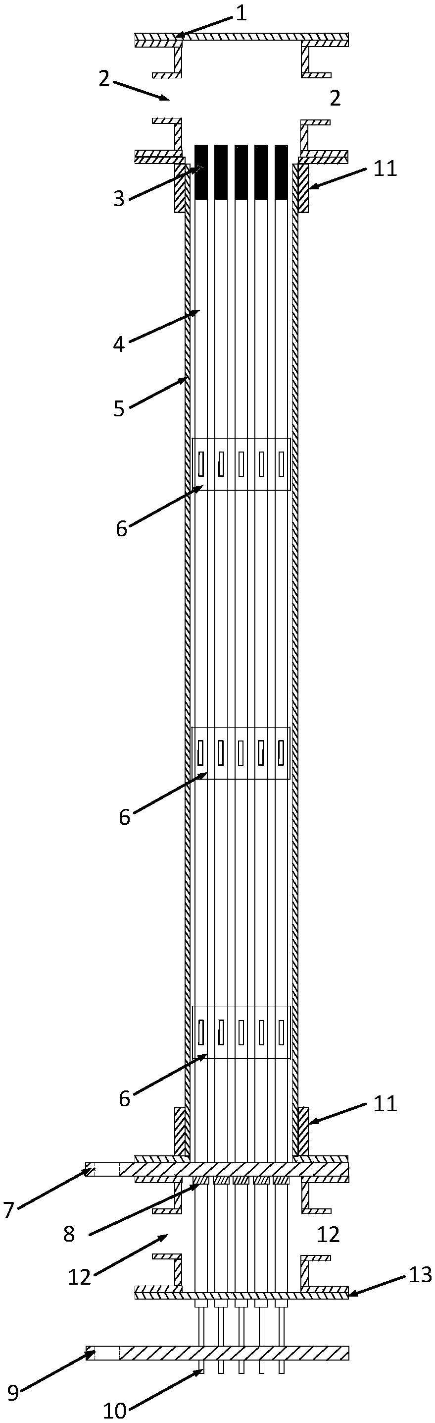 Rod bundle channel visualization experiment body suitable for heating boiling conditions