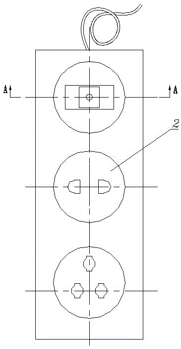 Convenient one-handed socket