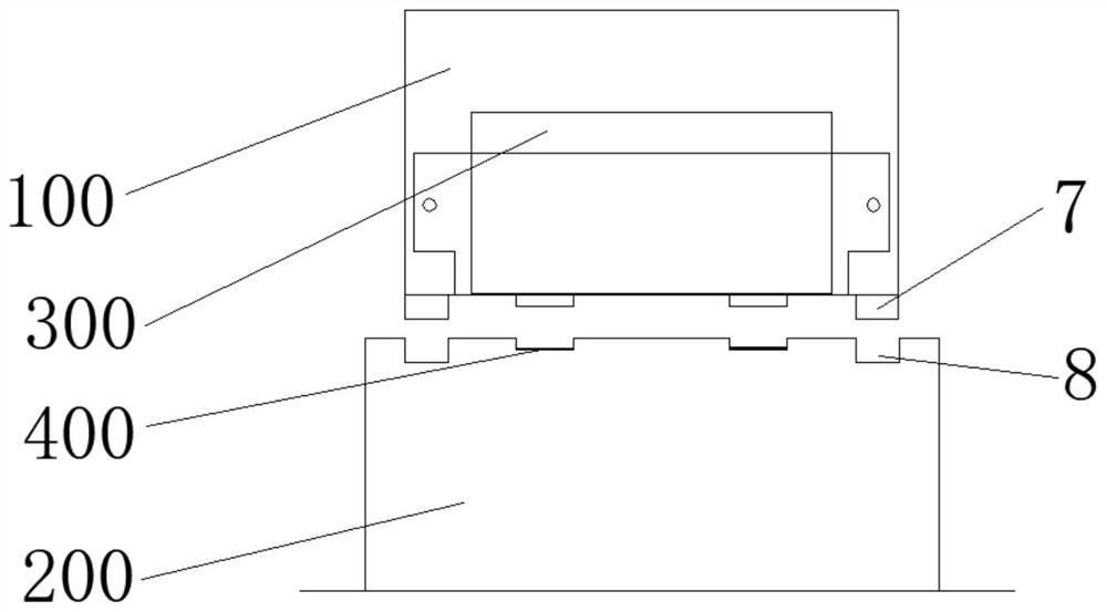 Leakage detection device and leakage detection method for lithium ion battery