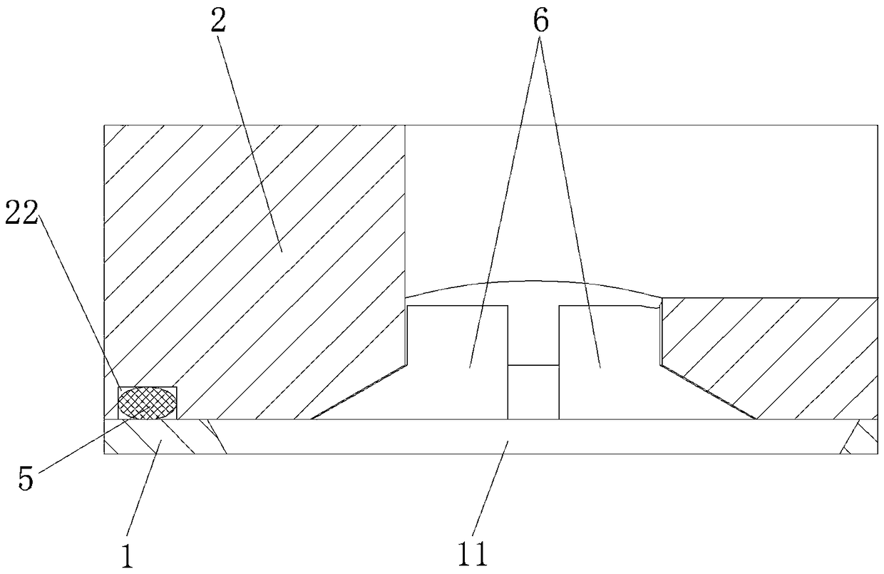 Gas outlet valve with dual-ball sealing