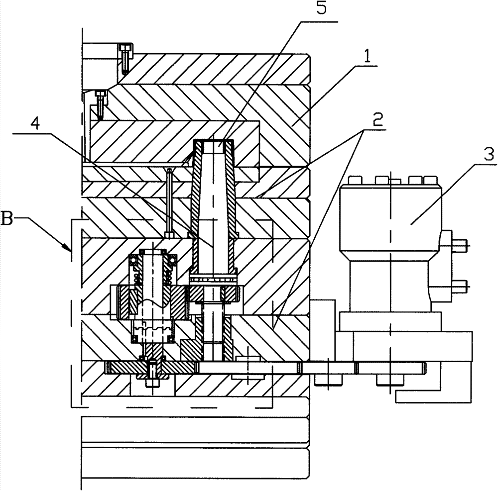 Injection mould provided with hydraulic motor thread return mechanism protection device