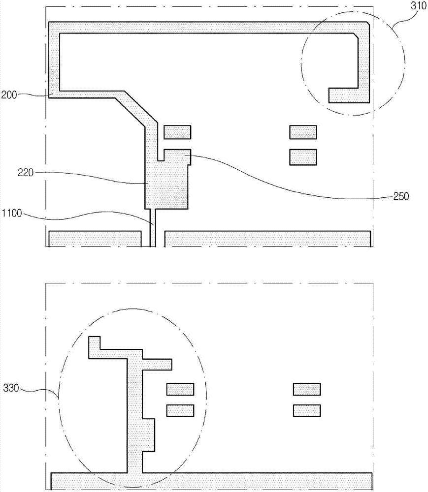 Broadband Antenna In The Crash Pad For Vehicle