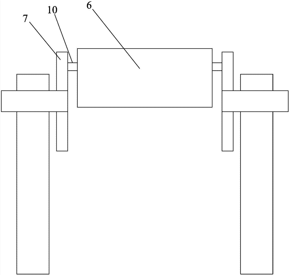 Screen type cleaning mechanism for beautiful millettia roots