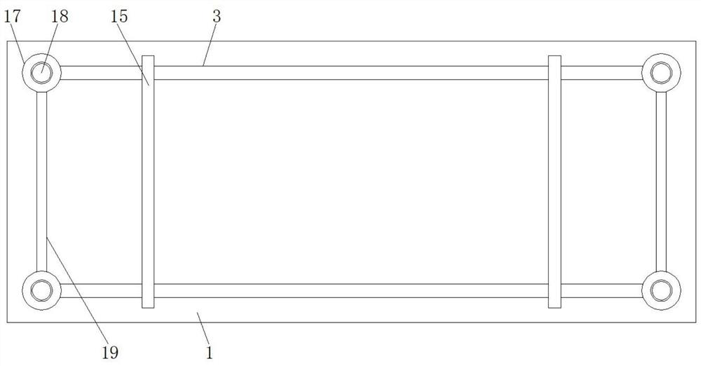 Intelligent voltage detection device for electronic product and detection method thereof