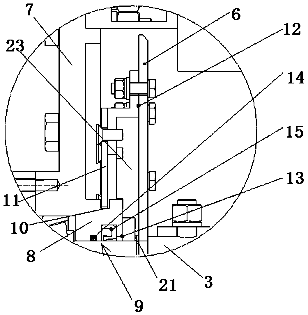 Screw feeder for underwater coarse mineral particles