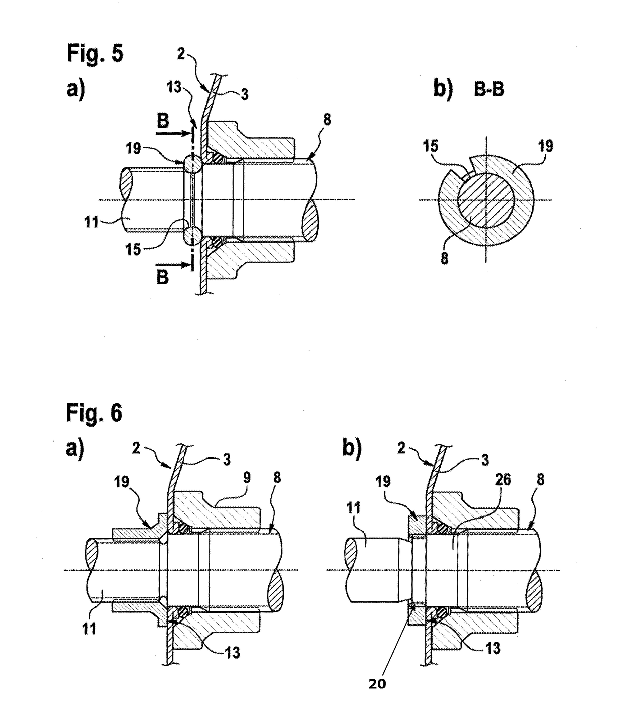 Pneumatic brake booster having a connecting pin